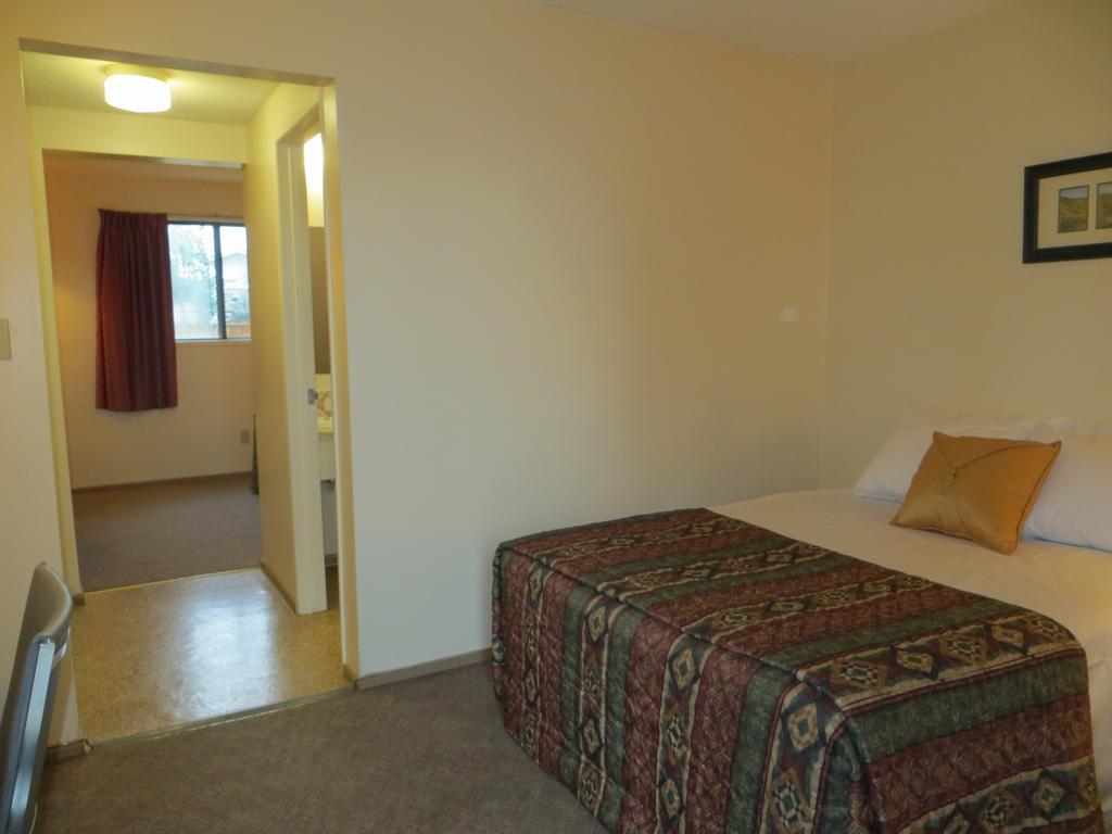 Siesta Motel Olds